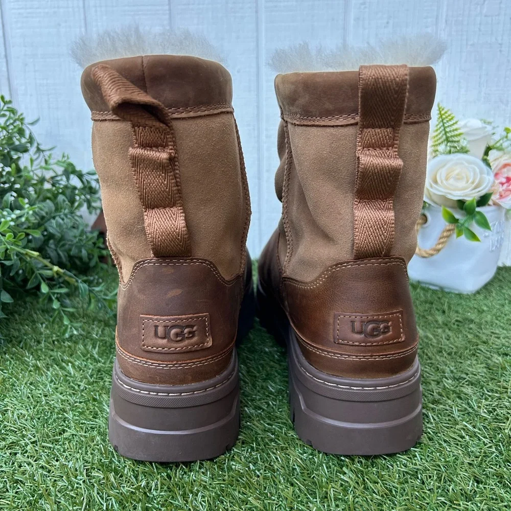 UGG Brown Heritage Pull-On Trailgazer Boots men size 9 gently used